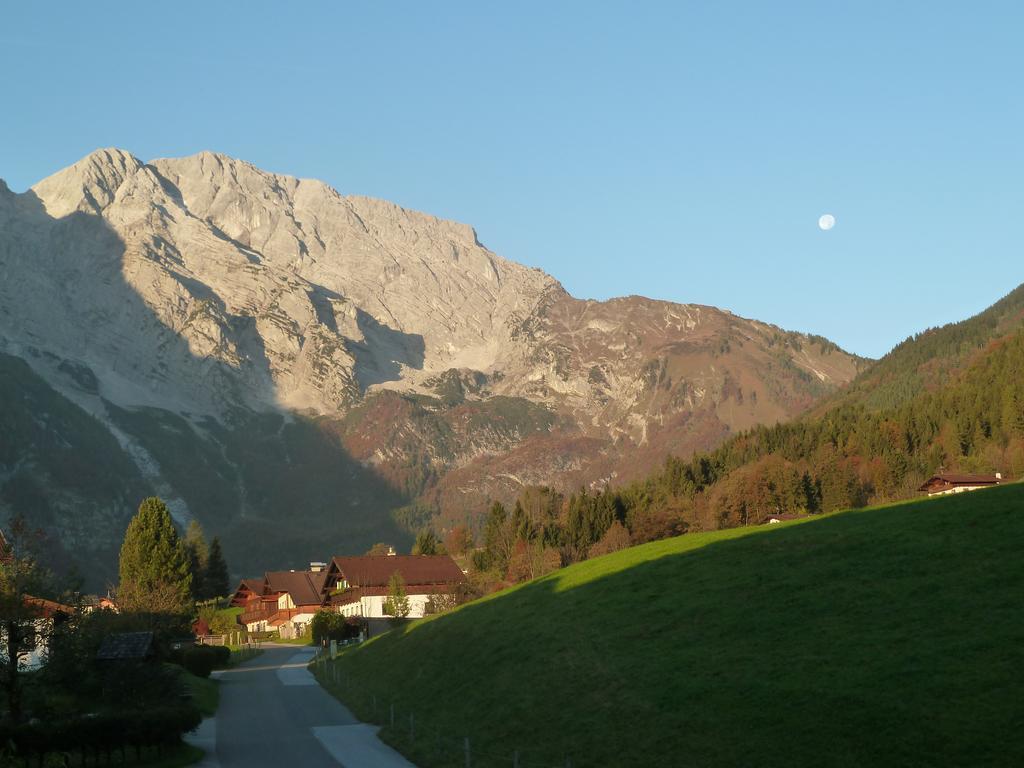 Pension Schone Aussicht Kuchl Exterior foto